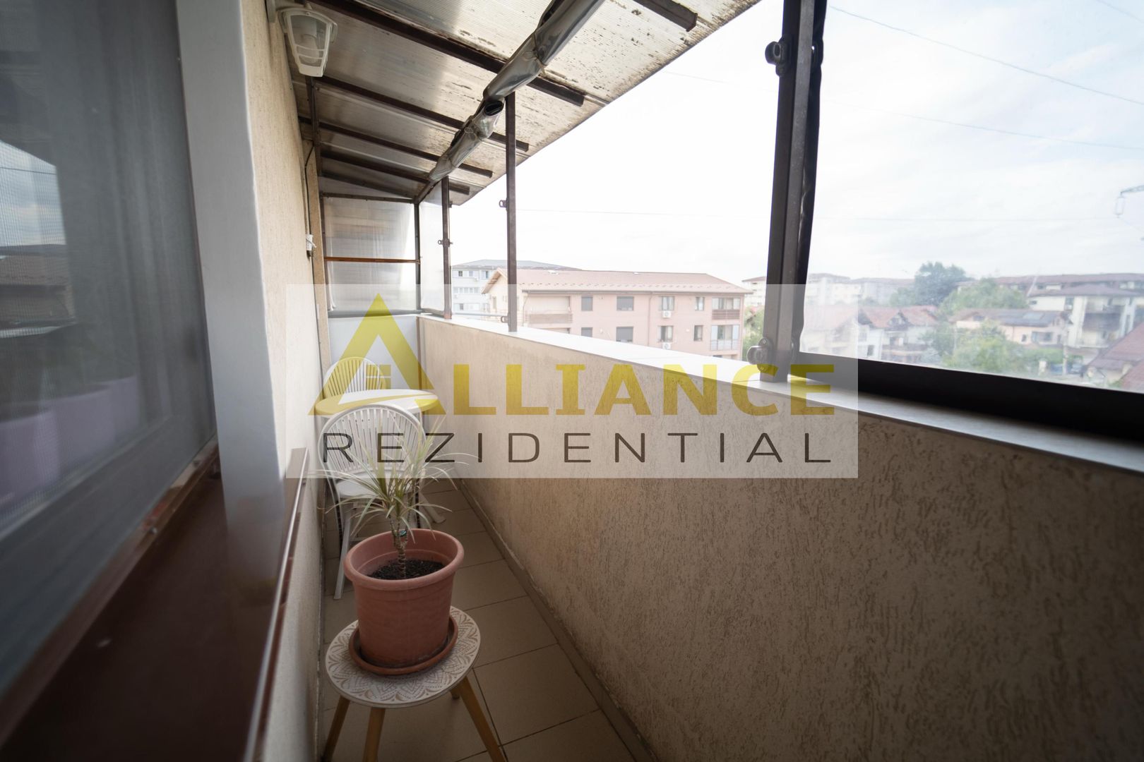 APARTAMENT DEOSEBIT CU 3 CAMERE + MANSARDA | 2 BAI - Poză 9