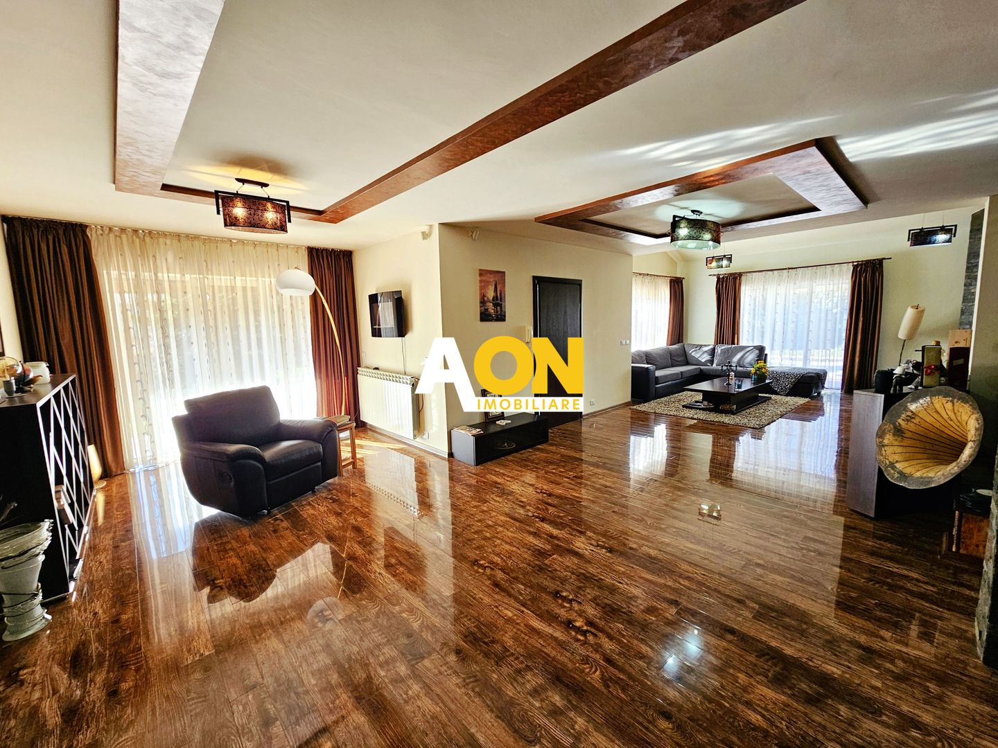 Casa 6 camere, mobilata, utilata, 1700 mp teren, langa padure - Poză 8