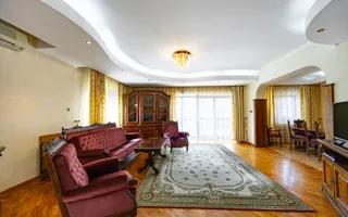 Vila impresionanta D+P+E+M | 500+ mp | teren 2652 mp | piscina - Poză 32