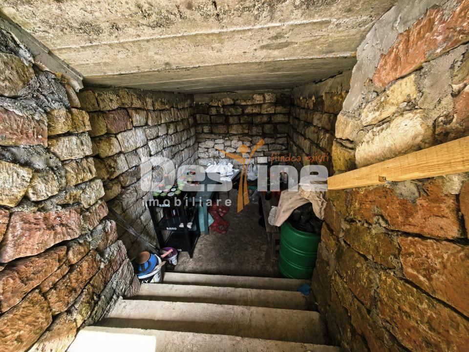 Casă 4 camere și 720 mp teren + beci și anexe - Poză 21