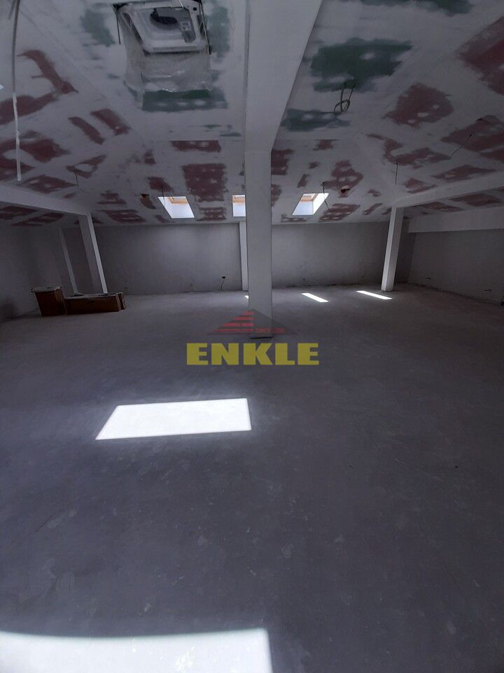 Spatiu comercial de inchiriat, constructie noua, zona centrala - Poză 2