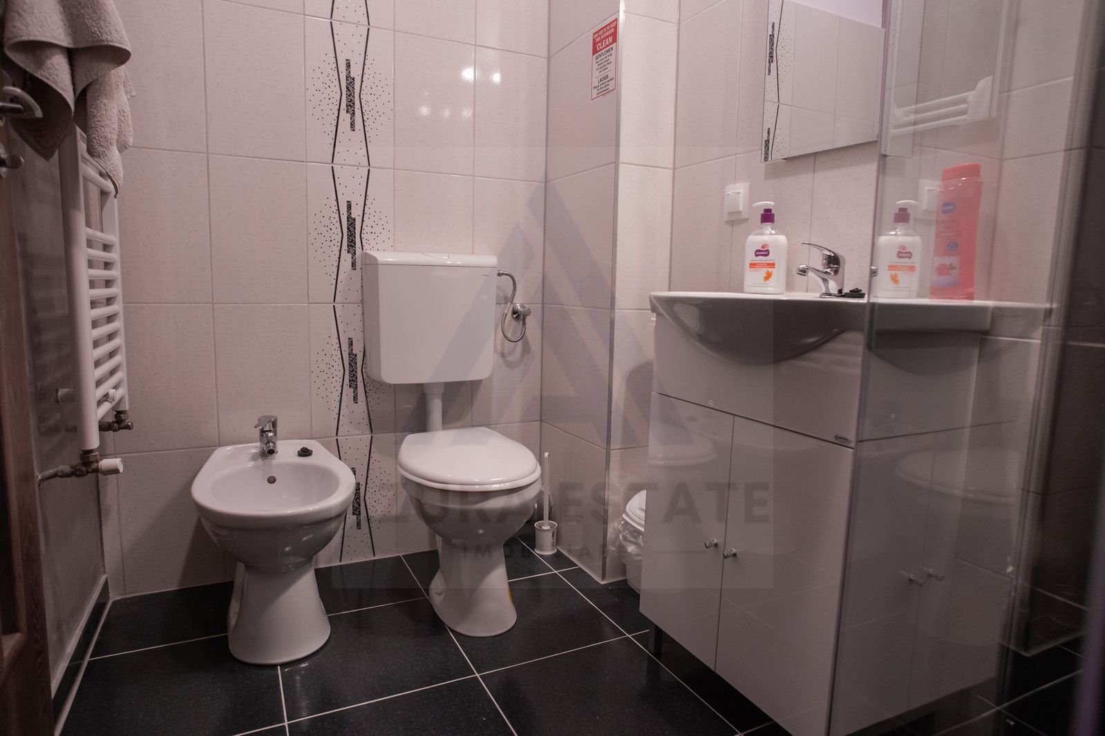 Apartament premium 2 camere balcon si loc de parcare in City Residence - Poză 10