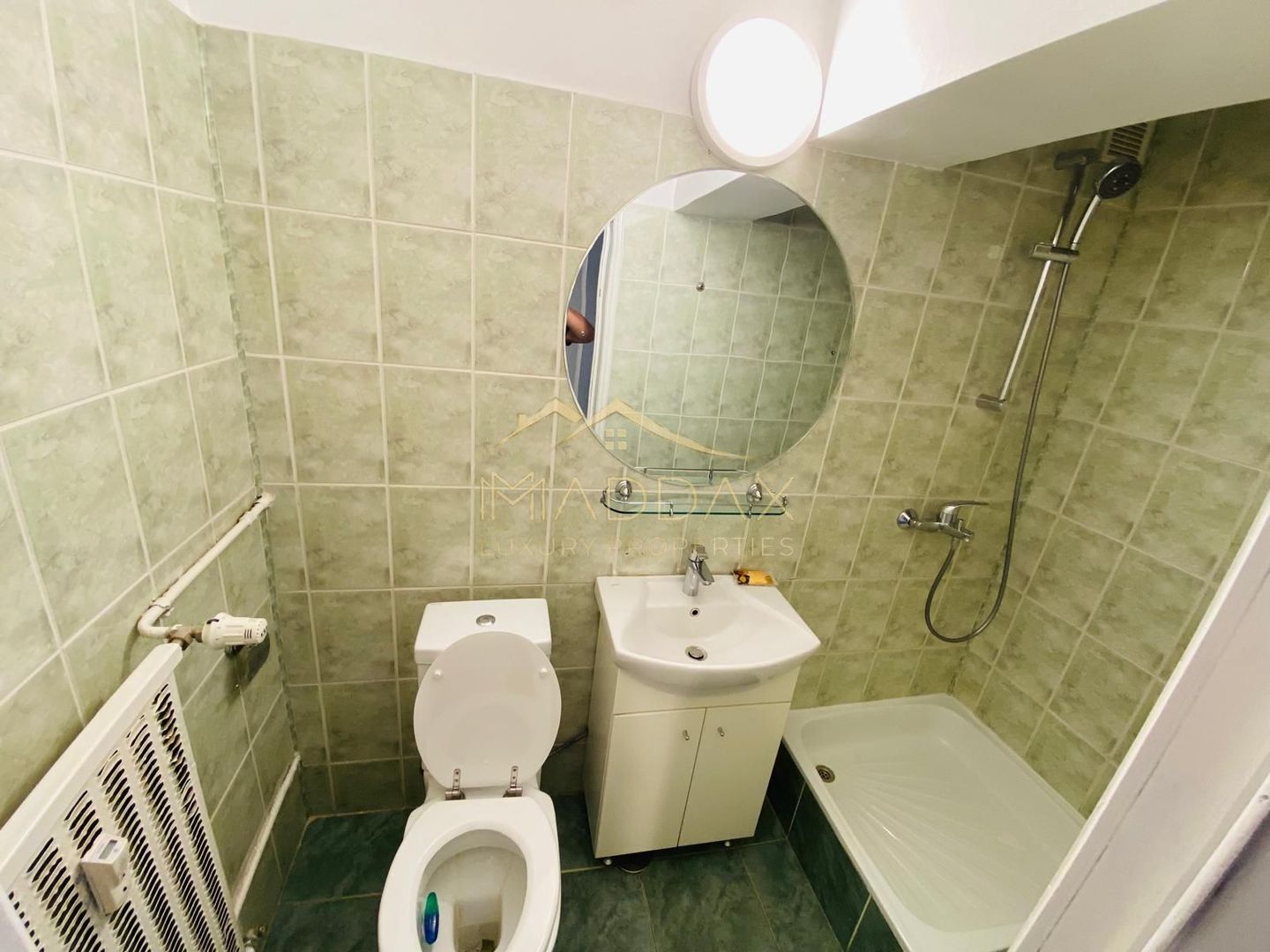 Apartament spațios cu 4 camere, vedere spectaculoasă către Palatul Parlamentului - Poză 20
