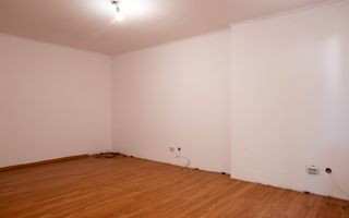 Casă de vânzare – 181 mp, 3 apartamente, 9 camere – București - Poză 10