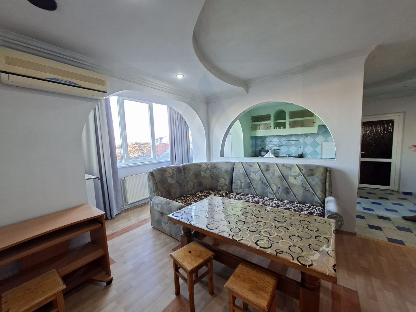 Apartament 3 camere 2 dormitoare 72 mp etaj 2 balcoane zona Terezian - Poză 1