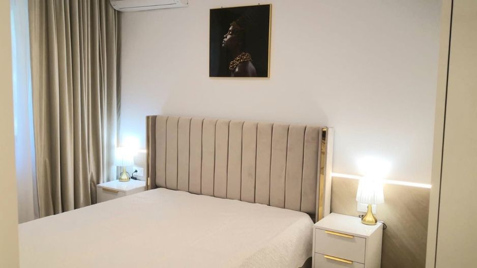 PRIMA INCHIRIERE APARTAMENT DOUA CAMERE SUPERB CORTINA NORTH - Poză 6