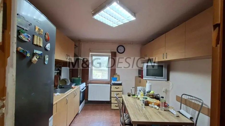 Apartament 3 camere Bucovina parter cu balcon - Poză 2
