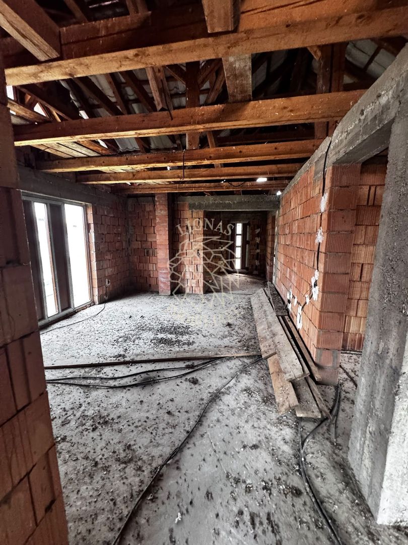 Casa 5 camere 173 mp-3 balcoane-terasa-garaj-Beclean - Poză 1
