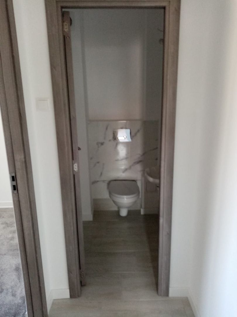 Vând APARTAMENT renovat - Poză 8