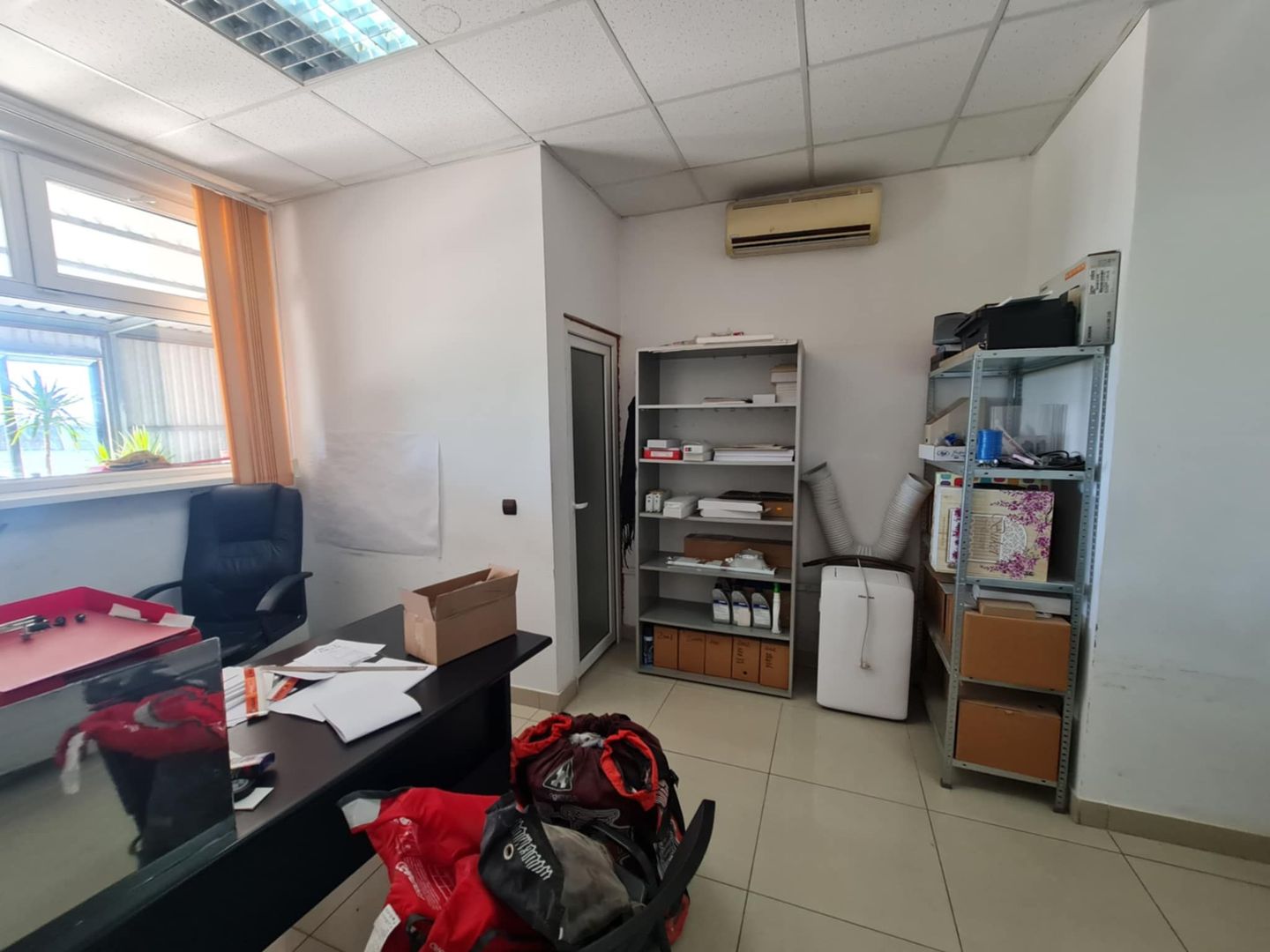 Spațiu de Închiriat – Showroom, Depozitare + Birouri – Cumpăna - Poză 5