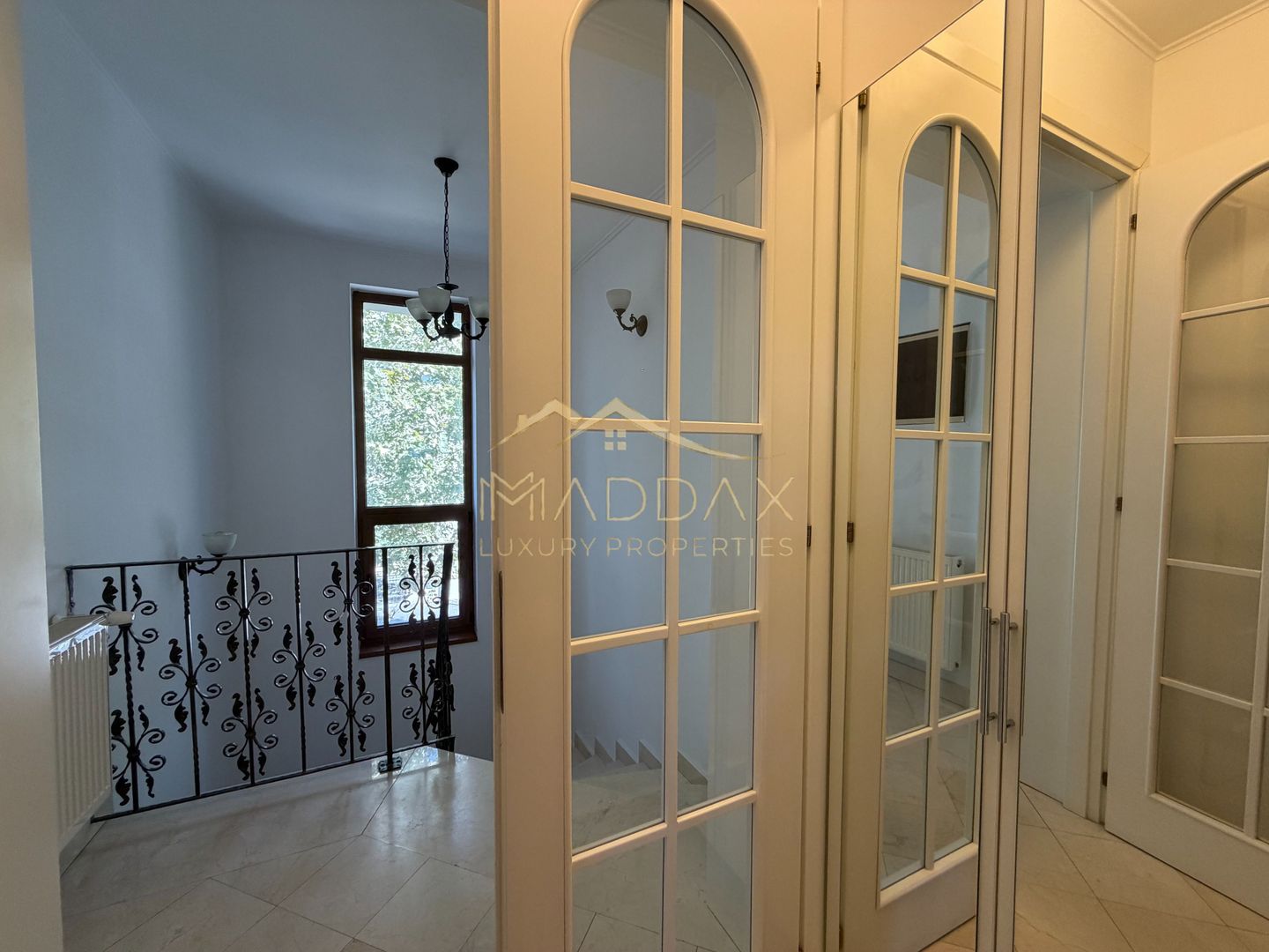 Apartament de inchiriat /4 camere in vila *153mp* +parcare / Dorobanti Capitale - Poză 7