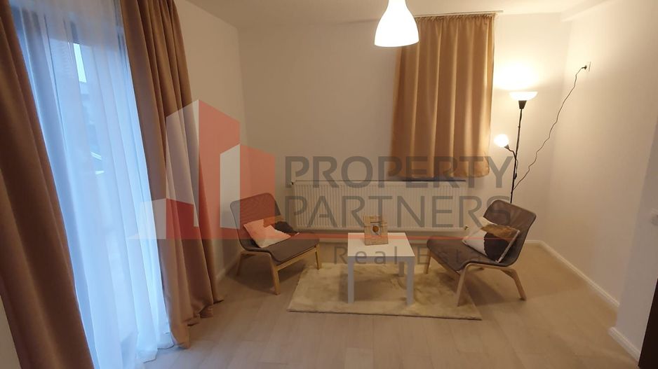 Proprietate pe marginea lacului, vila impresionanta. - Poză 41