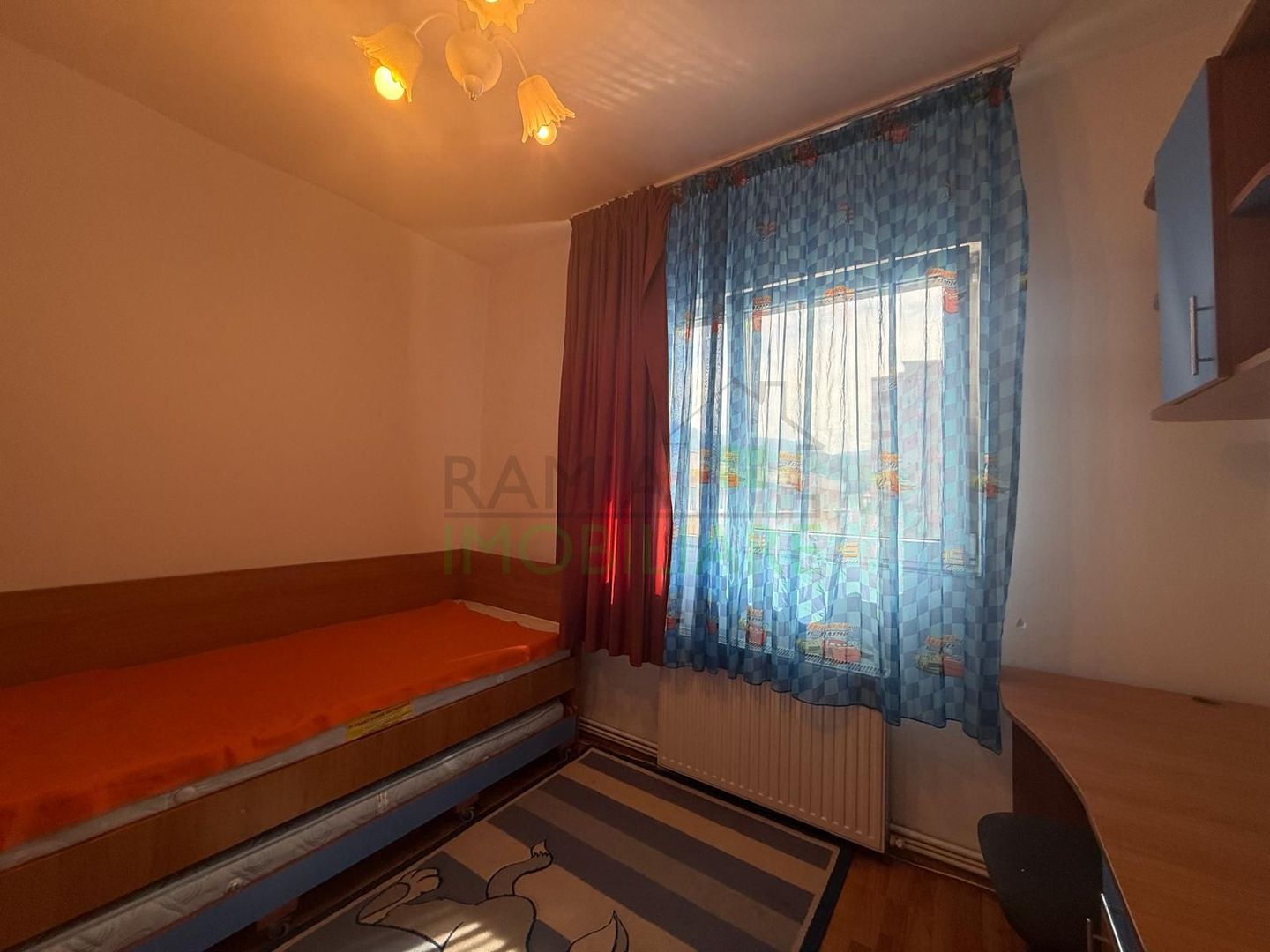 Apartament 3 camere decomandat cu 2 băi în Calea București - Poză 7