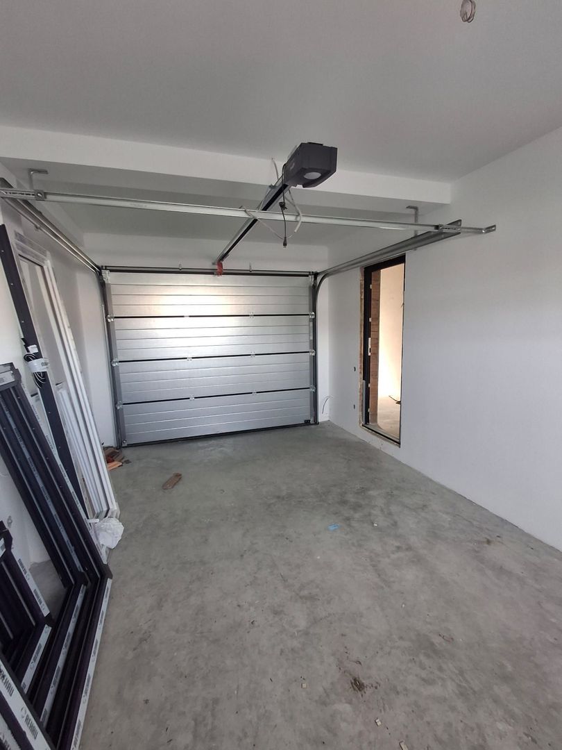 Casa duplex cu garaj, Selimbar, Sibiu - Poză 9