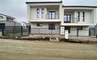 Unitate Locativa Semifinisata cu Teren de 350 mp in Chinteni - Poză 2