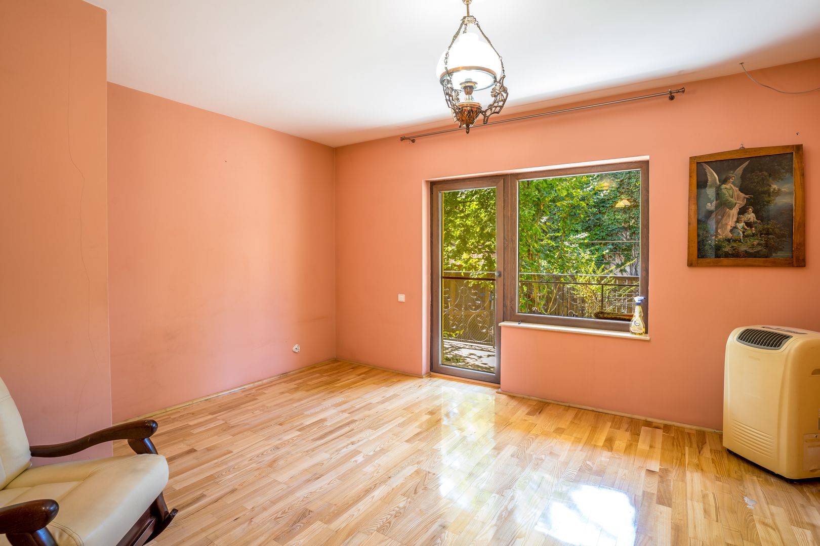 9 camere, 5 bai, spatiu hobby, gradina, garaj,locatie buna - Poză 9
