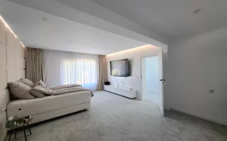 Vila cu 5 camere de vanzare, Strejnicu - Poză 14