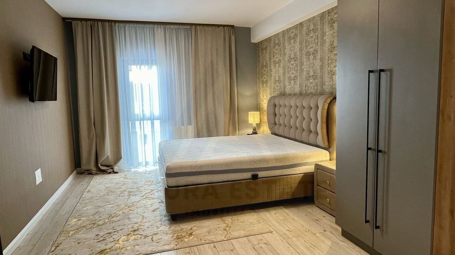 Apartament  premium 3 camere 2 băi 102 mp etaj 1 si AC în Garden City - Poză 2