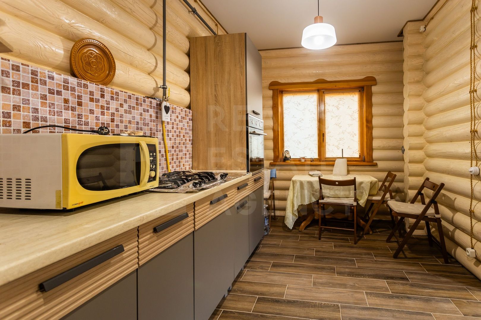 Vânzare, casă, 9 camere, satul Mîndra, r-nul Călărași. - Poză 12