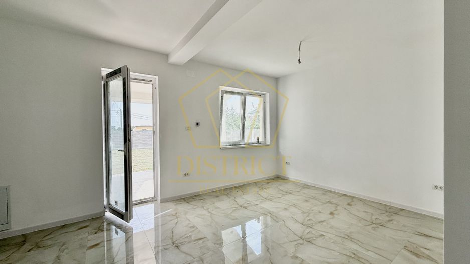 Duplex spatios cu 4 camere 109 mp | Mosnita Veche - Poză 3