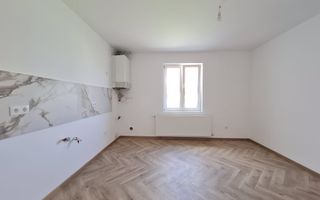Casa renovata total- zona Calea Poplacii cu teren de 454 mp - Poză 9