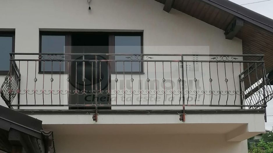Casa /Vila de inchiriat Bucium - 850 euro - Poză 1
