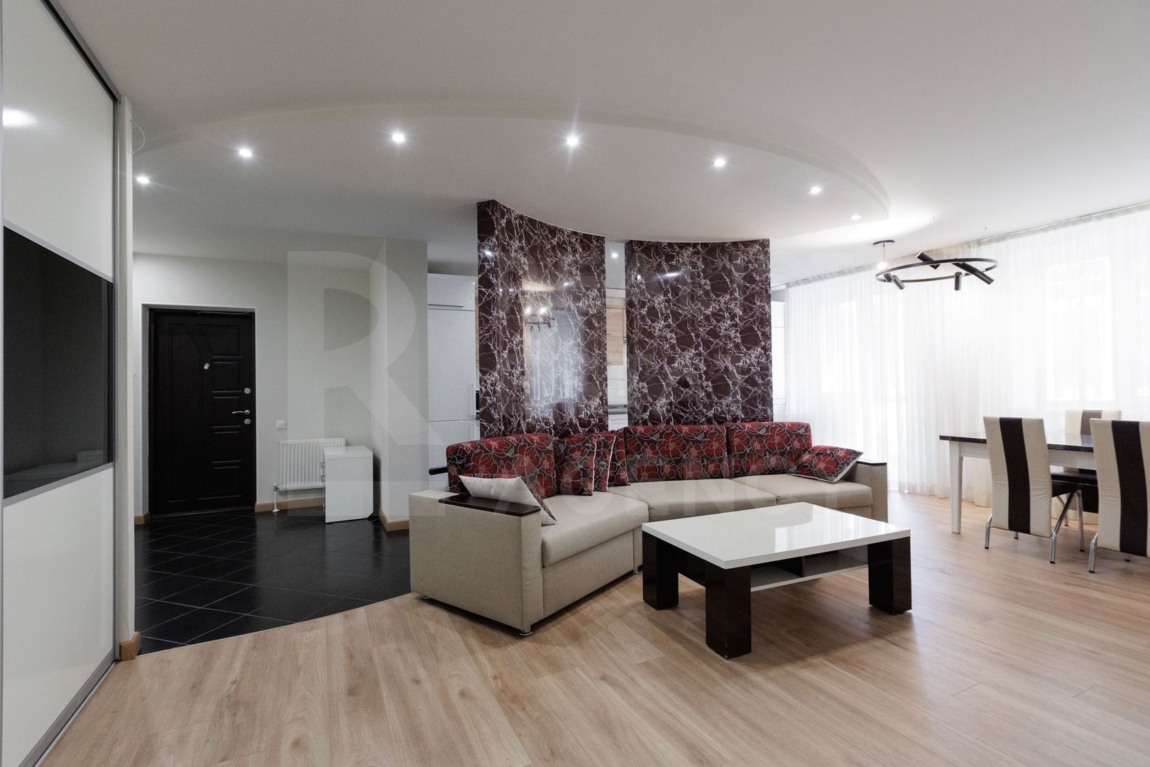 Chirie, apartament, 1 cameră + living, str. Mitropolitul Petru Movilă - Poză 4