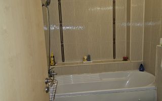 Vand apartament 2 camere - Poză 5