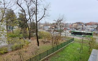 Drumul Taberei, 400 m metrou Raul Doamnei, etaj 2 din 10, decomandat - Poză 1