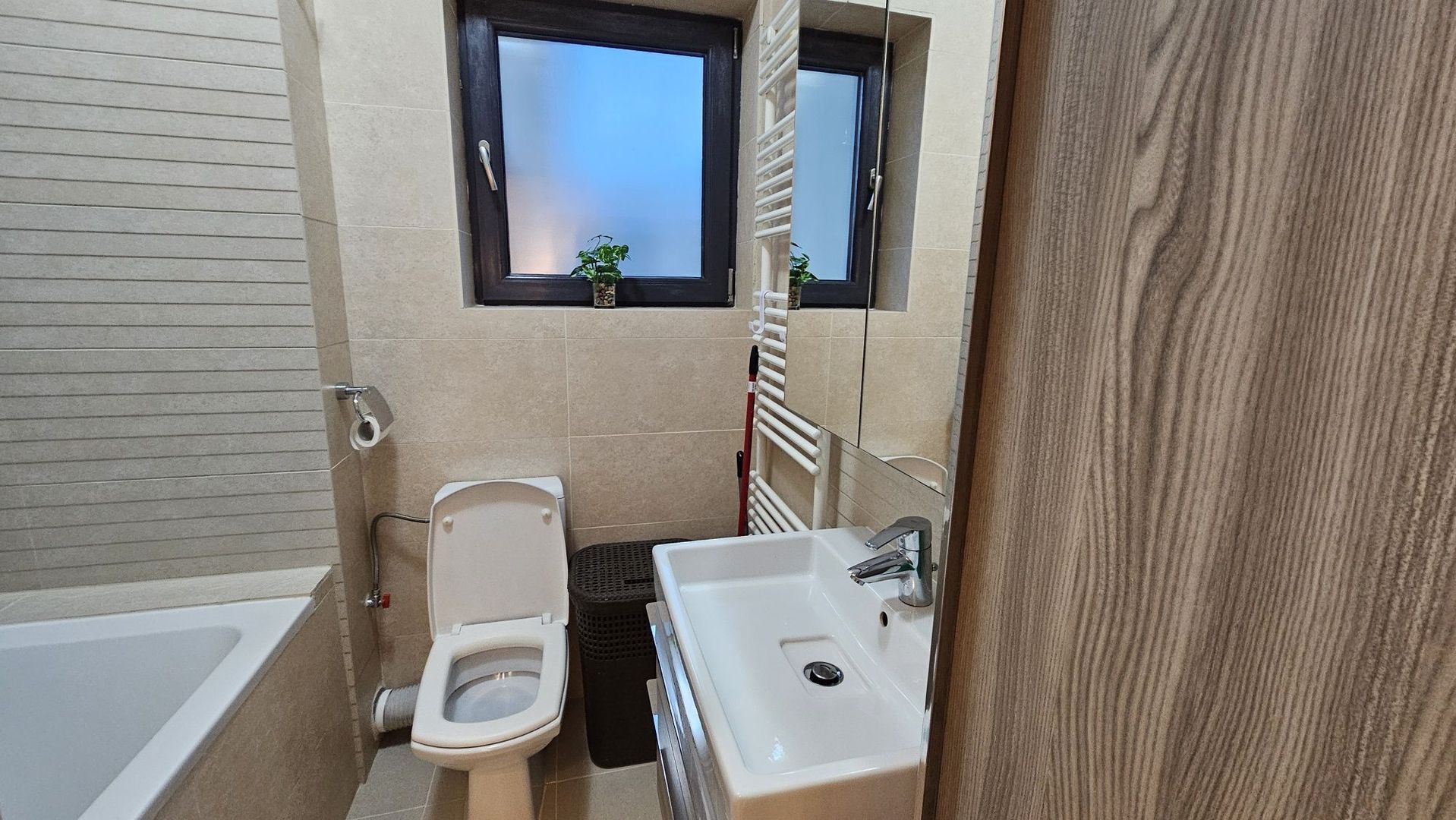 Exigent Plaza Romania Lujerului  2 camere decomandat - Poză 5