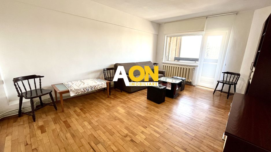 Apartament cu 3 Camere, Etaj 1, Zonă Ultracentrală - Poză 2