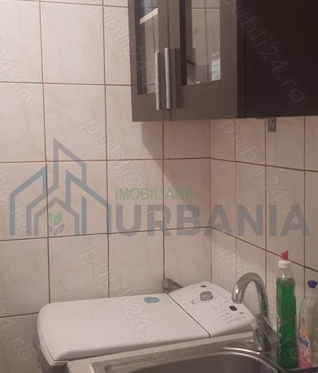 Garsonieră mobilată de închiriat în Iași, zonă liniștită, lângă stația de tramvai Dr. Savini - Poză 3