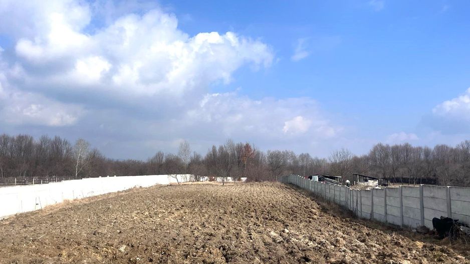 Priveliste frumoasa! Vanzare casa cu 3 camere in Sotanga! - Poză 8