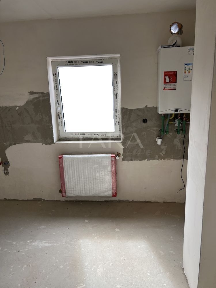 Apartament spațios cu 3 camere și parcare proprie în Florești, Terra. - Poză 4