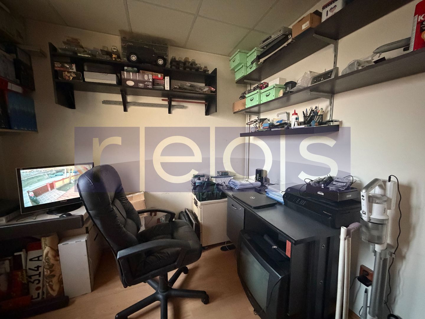 VANARE CASA | 150 MP LOCUIBILI | TEREN 400 MP | PANOURI FOTOVOLTAICE 8 KW | - Poză 14