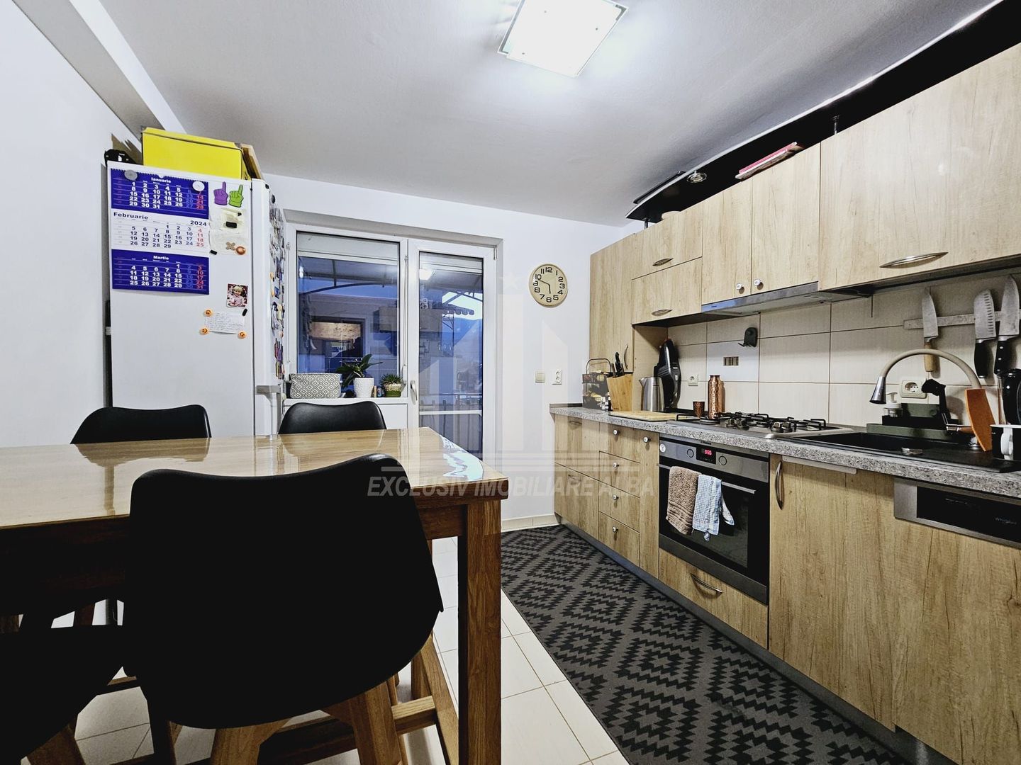 Apartament cu 3 camere de vanzare, Alba-Micesti - Poză 3