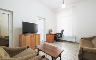 VÂNDUT! Apartament cu o cameră, Piața Catedralei, Arad. - Poză 2
