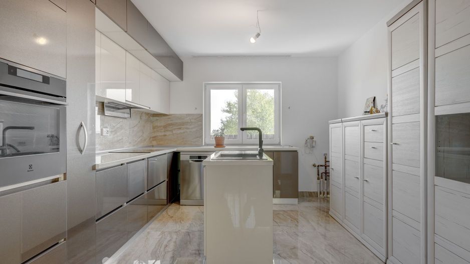 Casa cu Mesteceni!  Complex Lalelelor Domnești - Poză 29