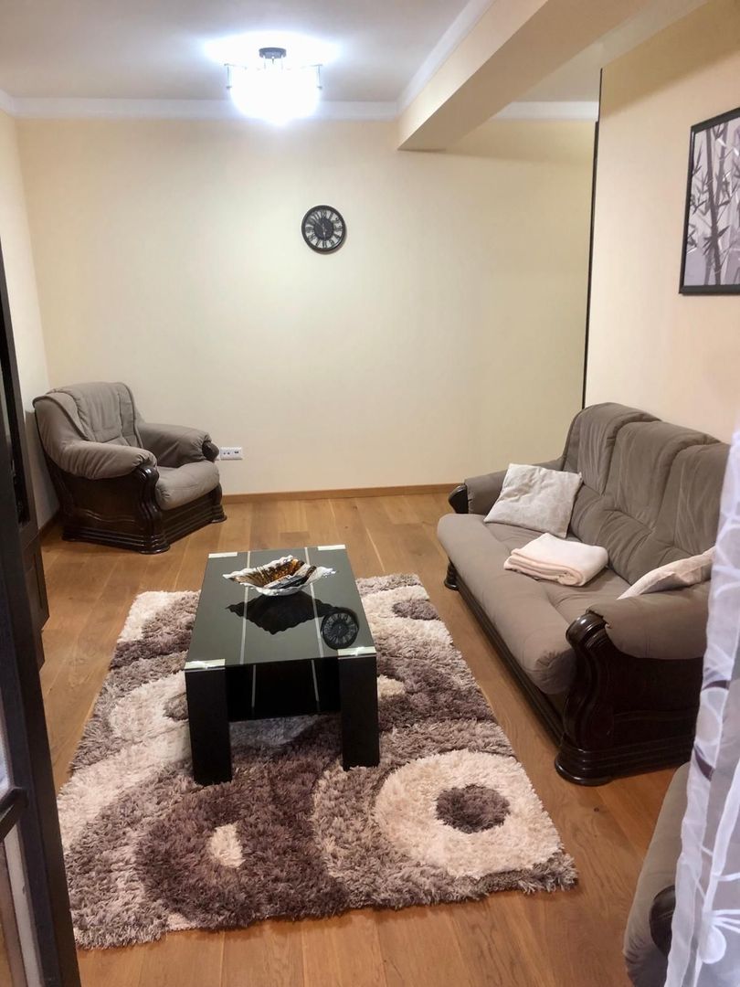 Apartament cu 2 camere si loc de parcare - Poză 3