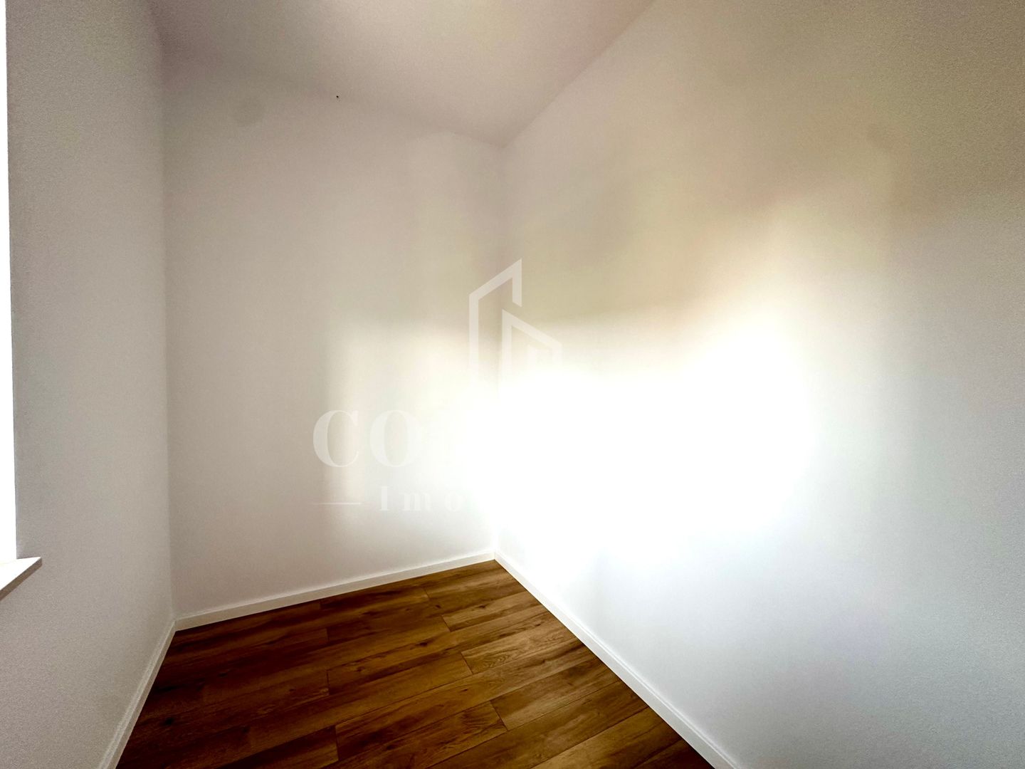 Duplex finisat | 2 locuri de parcare | Zona Tineretului - Poză 3