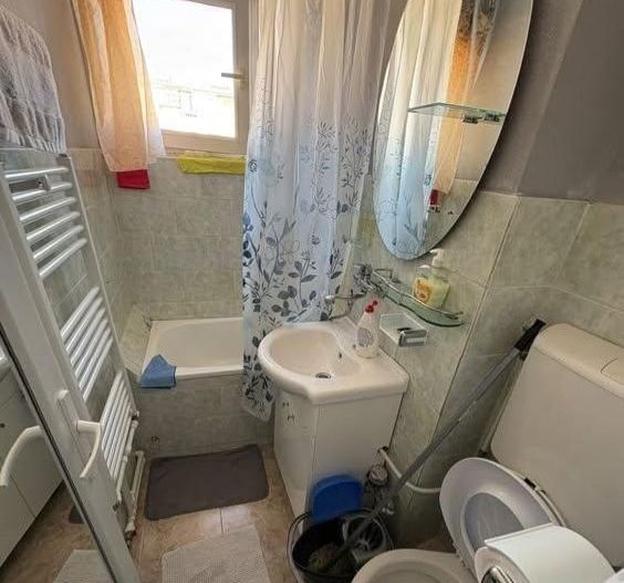 Inchiriez apartament in Micro 19, 2 camere semidecomandat - Poză 8