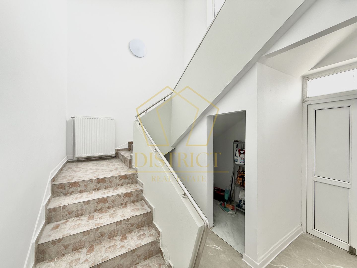 COM 0% Cladire P+1E cu parcare si VAD la principala | Giarmata - Poză 7