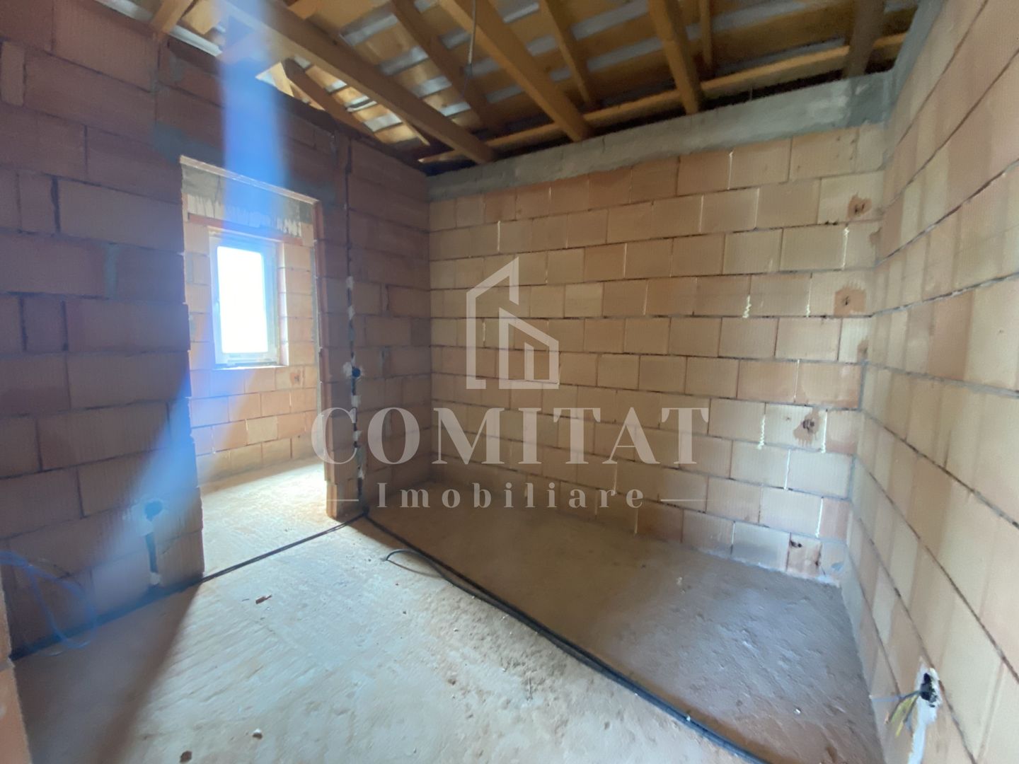 Casă individuală de vânzare | Dispunere pe 2 niveluri | Dezmir - Poză 6