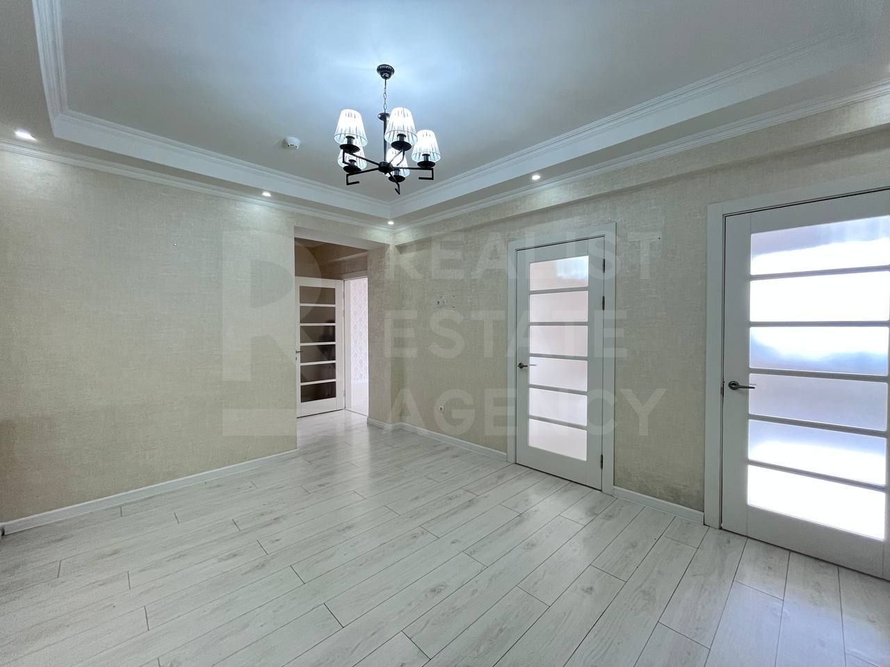 Vânzare, apartament, 2 camere + living, str. Mihail Sadoveanu, Ciocana - Poză 1
