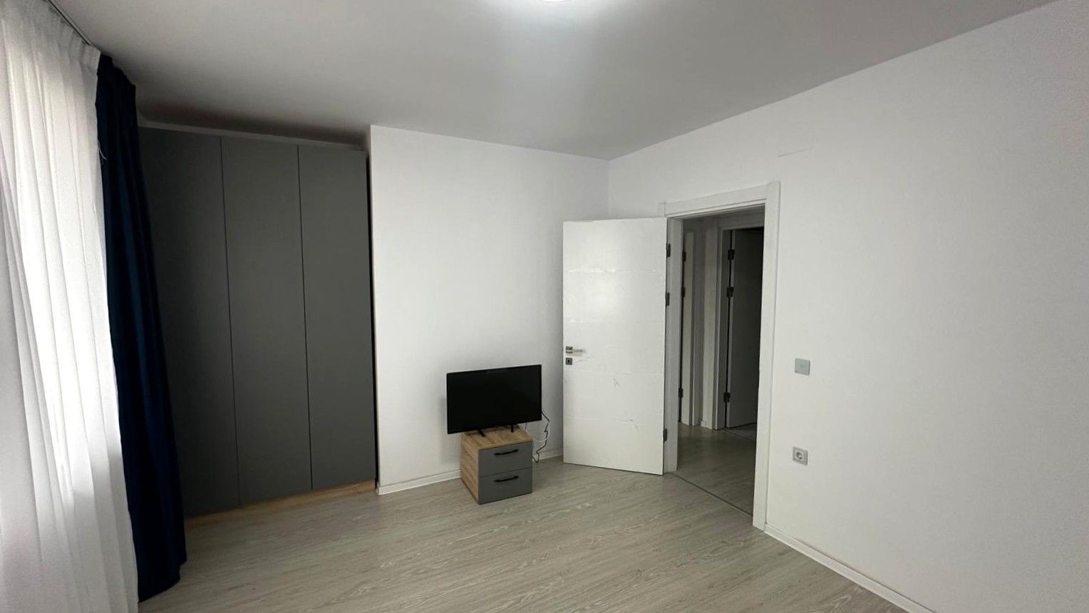 Vilă 5 Camere 160mp Curte 50mp Otopeni-Aeroport Henri Coandă - Poză 15