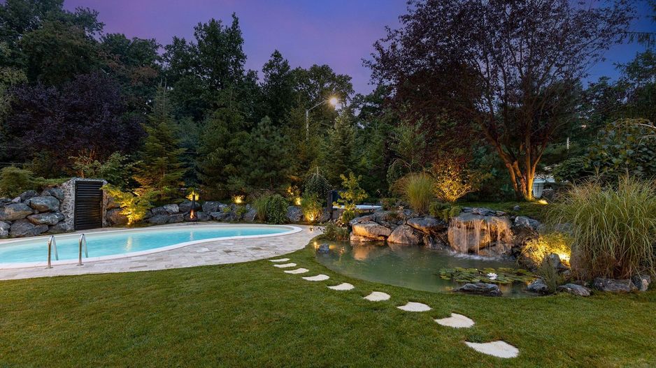 Vila deosebita langa pădure în Tunari - Poză 28