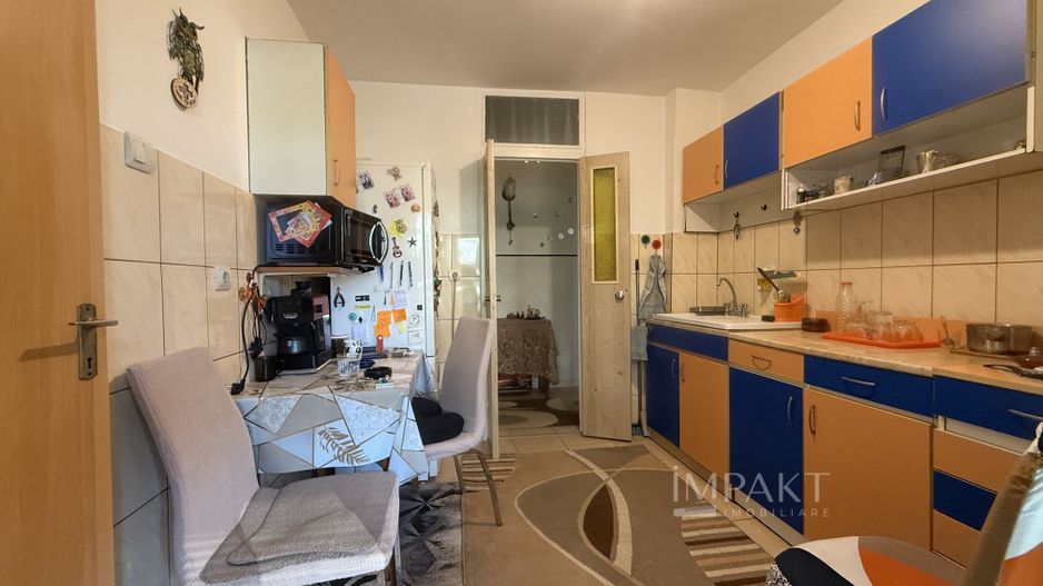 Apartament cu 2 camere decomandat in cartierul Intre Lacuri - Poză 2