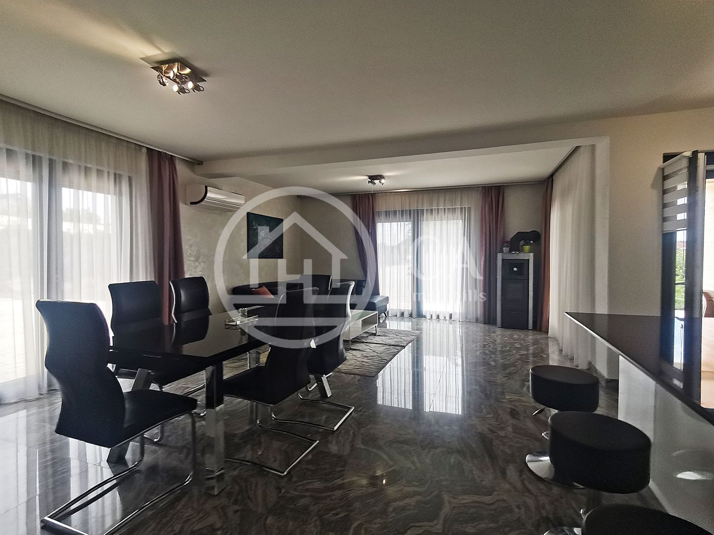 Casa de închiriat cu 6 camere în Cihei, Oradea - Poză 8
