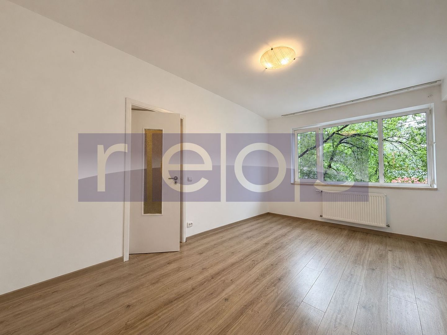 VANZARE 3 CAMERE | RENOVAT COMPLET | ETAJ 2 | ZONA CRANGASI - Poză 2