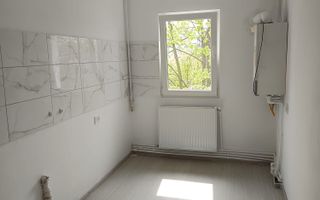 Etaj 2-Apartament 2 Camere -Decomandat 56mp! Renovat! - Poză 1